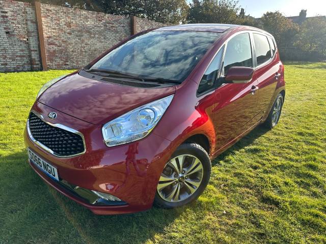 Kia Venga 1.6 3 5dr Auto [6] Hatchback Petrol Red