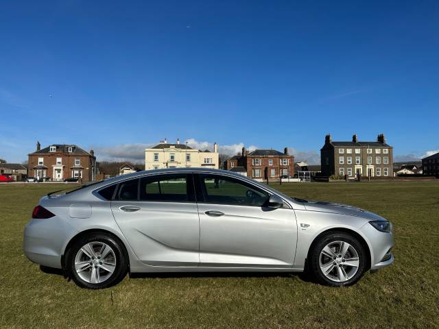 2019 Vauxhall Insignia 1.5T SRi 5dr