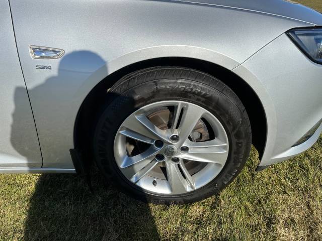 2019 Vauxhall Insignia 1.5T SRi 5dr