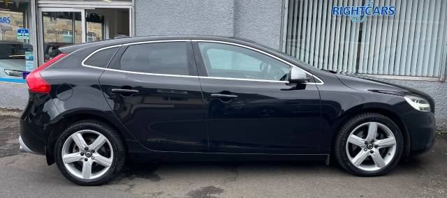 2019 Volvo V40 2.0 T2 [122] R DESIGN Edition 5dr