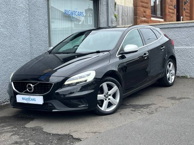 Volvo V40 2.0 T2 [122] R DESIGN Edition 5dr Hatchback Petrol Black